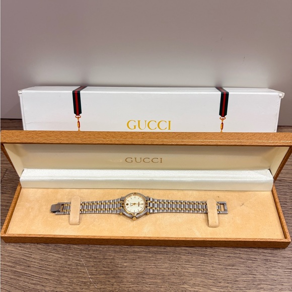 Gucci Two-Tone Silver and Gold Ladies’ Bracelet Watch - Picture 2 of 15